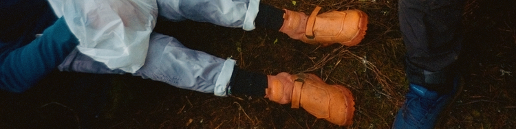 A cyclist wearing Endura cycling shoes