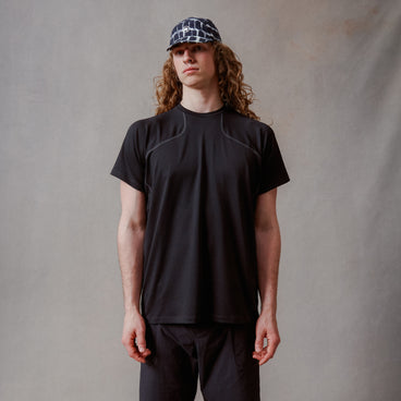 Unisex Corner S/S Tee - Black