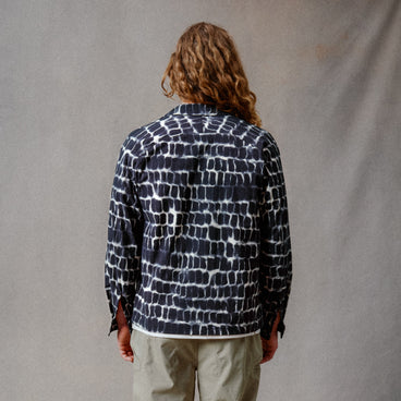 Unisex Corner Adventure Shirt - Black Camo