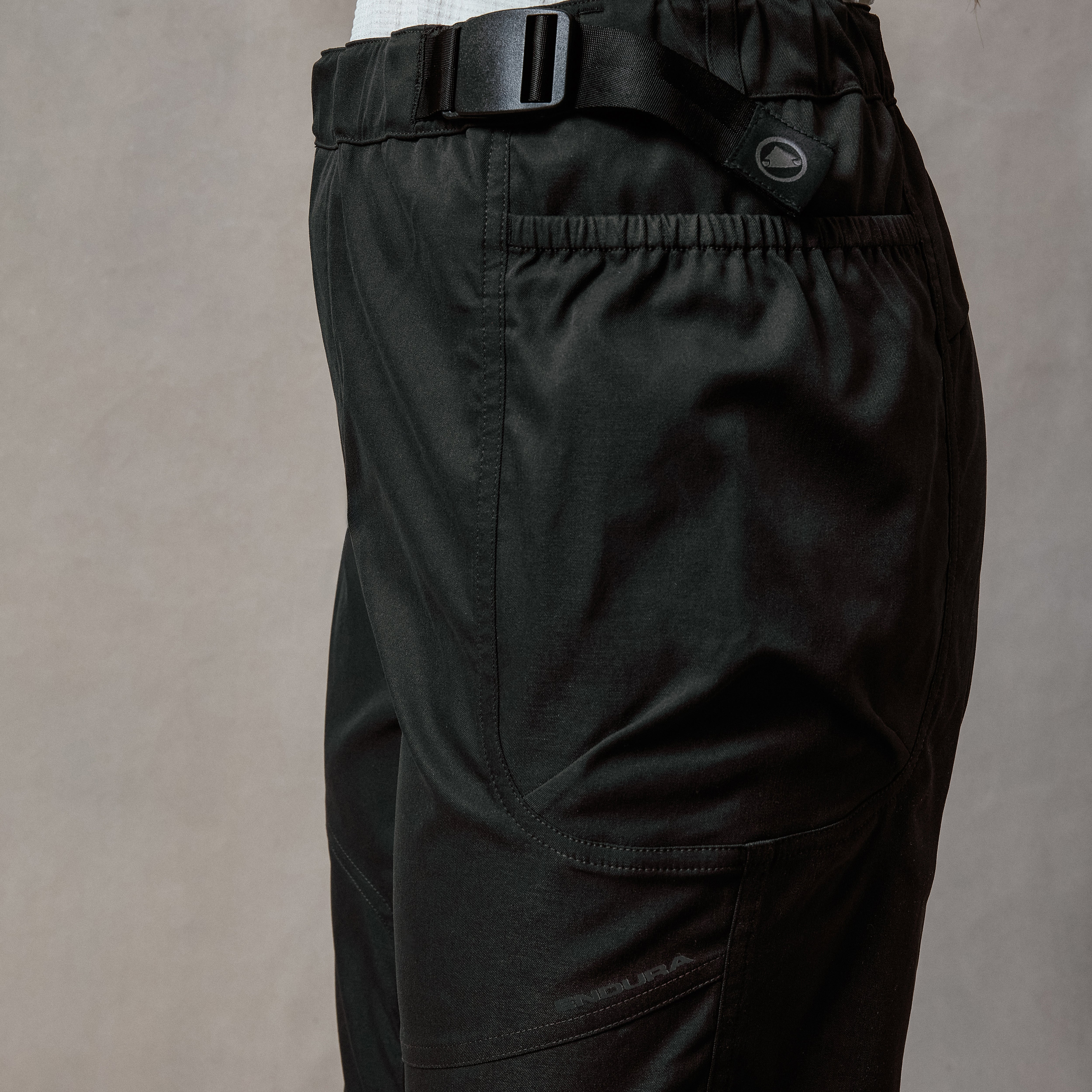 Unisex Corner Trousers - Black | Endura