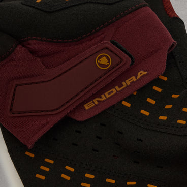 SingleTrack Gloves - Endura Mahogany