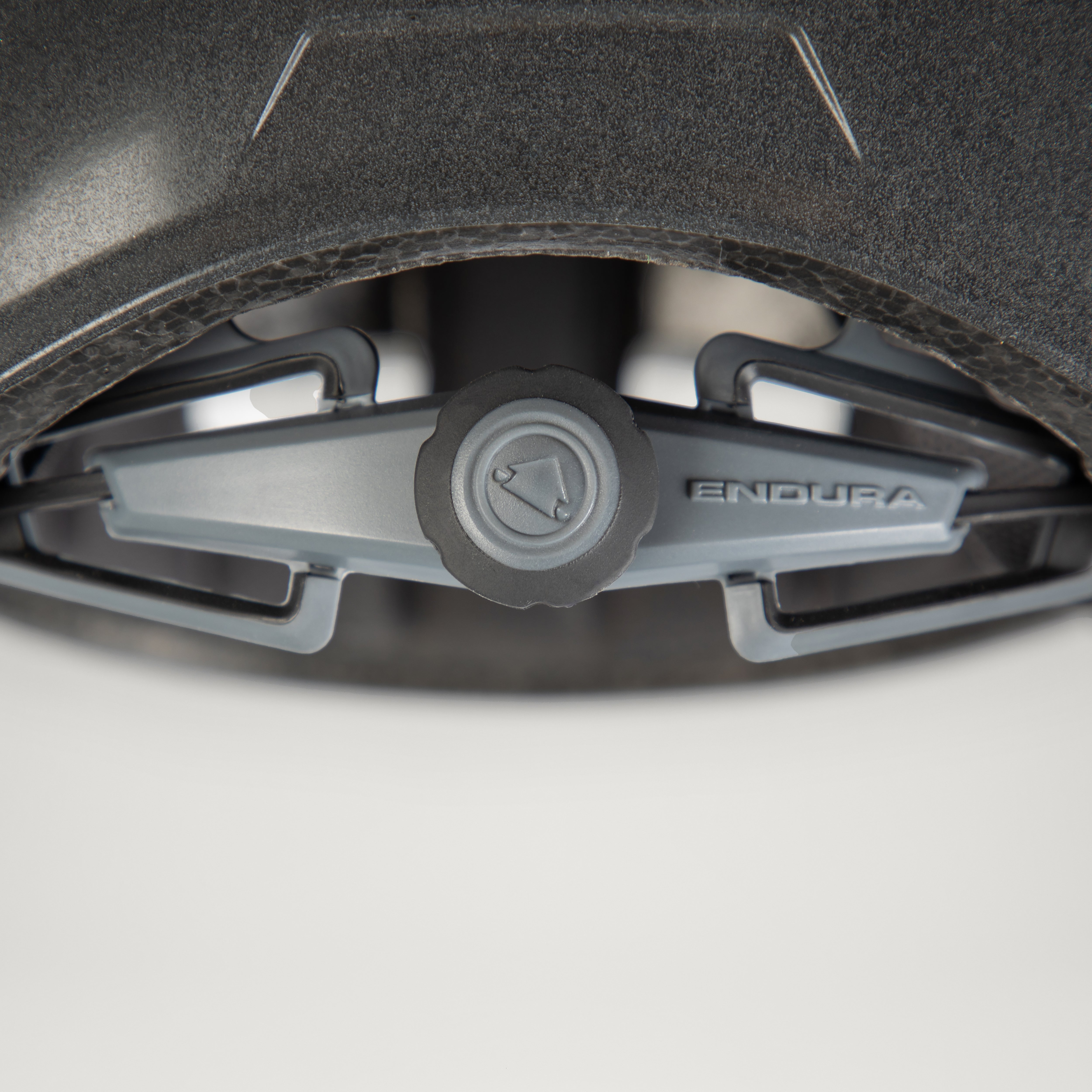 Endura Helmet - Thumbnail 2