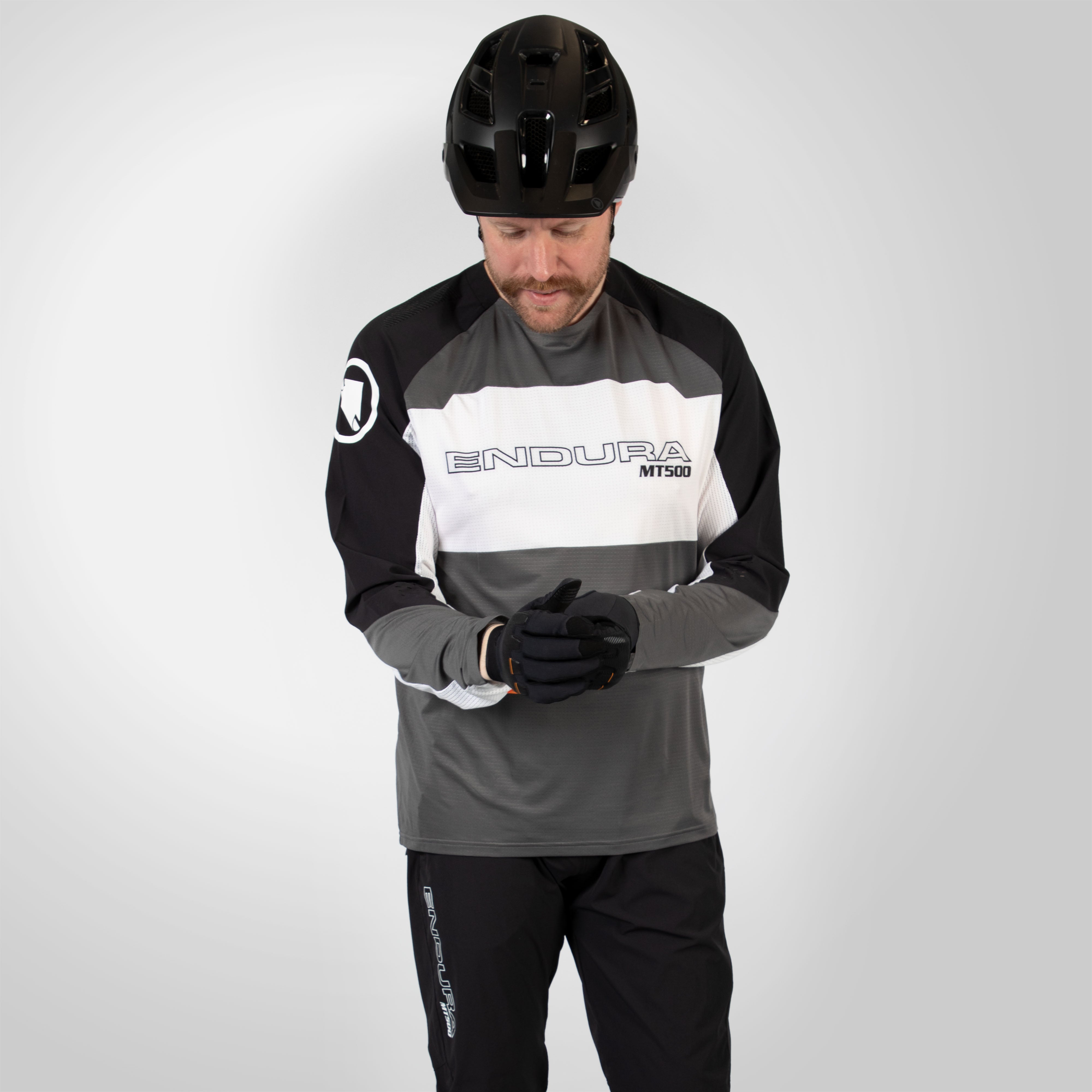 Men's MT500 Burner Lite L/S Tee - Black | Endura