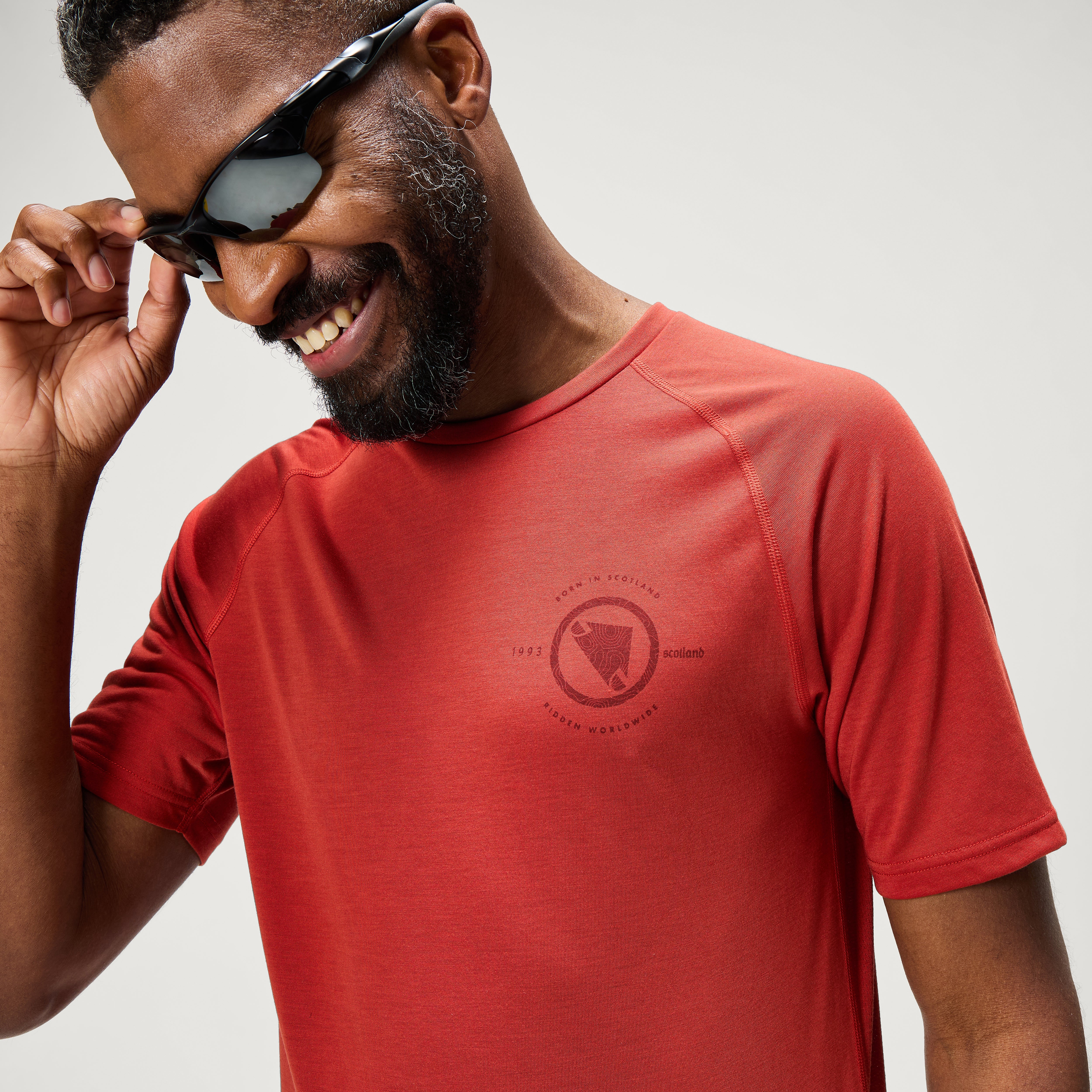 Men's Loop S/S Tech Tee - Brick Red | Endura