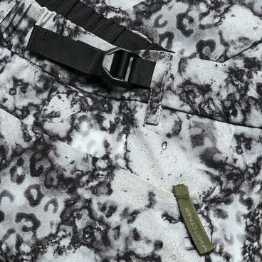 Women's SulTrac Adv 8in Shorts - Dispersed Floral